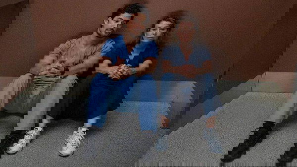 Grey’s Anatomy 15×09 – Recensione: Triangoli amorosi in ascensore