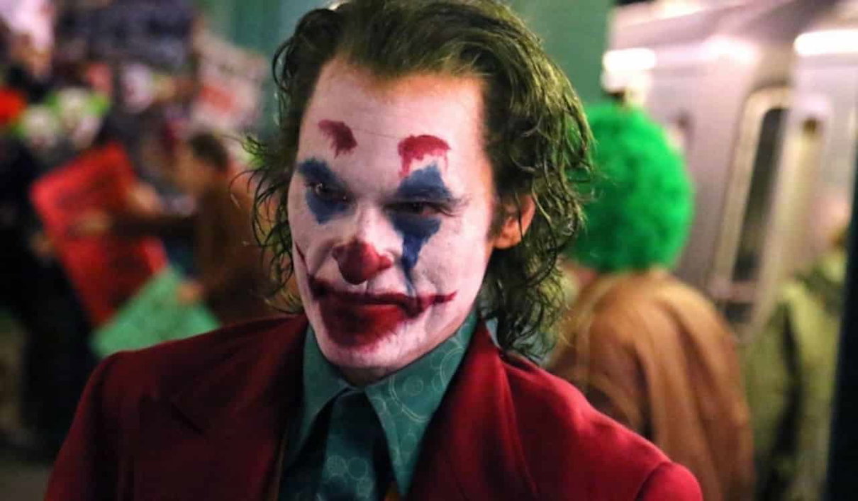 Joker, Todd Philips condivide una suggestiva foto di Joaquin Phoenix article-post
