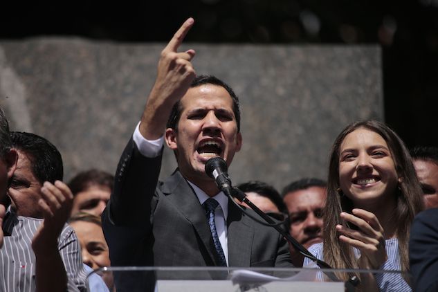 Venezuela, l’Europa (tranne l’Italia) ha deciso di riconoscere Guaidó