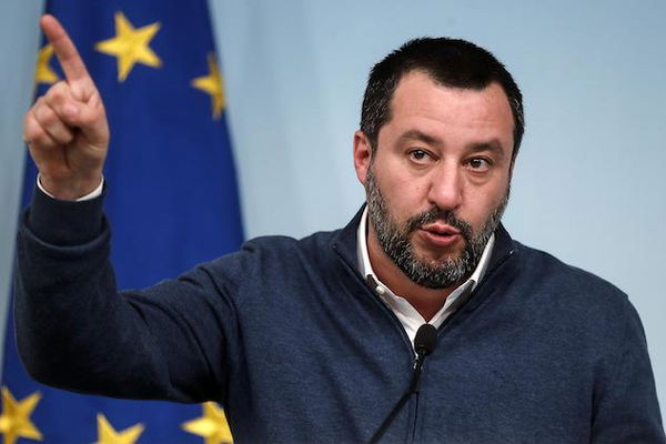 Matteo Salvini lancia un appello: «La Francia ci restituisca i nostri latitanti»