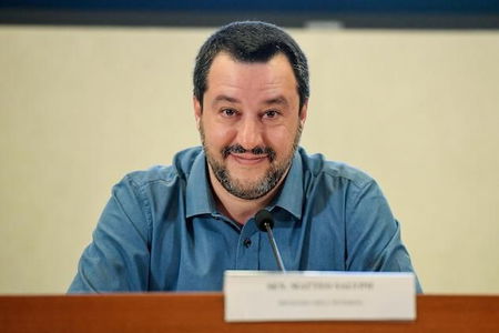 Matteo Salvini vuole scoraggiare la violenza degli ultras Milan-Napoli affidandosi «al buonsenso» article-post