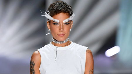 Halsey: la cantante risponde alle critiche “omofobe” sulla sua performance article-post