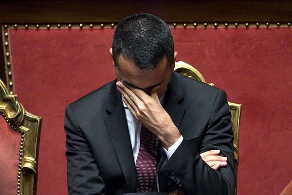 Di Maio ora valuta se fare retromarcia sul processo a Salvini (con l’ipotesi voto di coscienza)