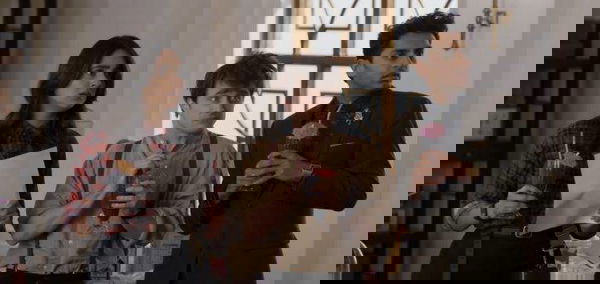 Miracle Workers: La nuova serie con Daniel Radcliffe e Steve Buscemi sta per arrivare