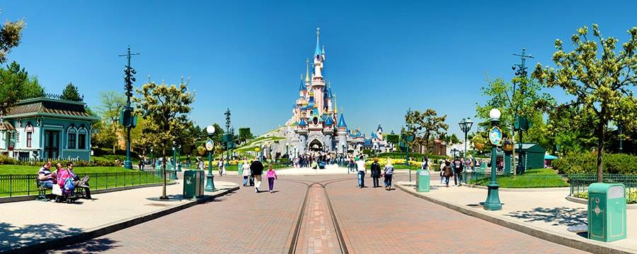 Disneyland Paris riceve un upgrade: Arrivano aree riservate a Frozen, Marvel e Star Wars article-post