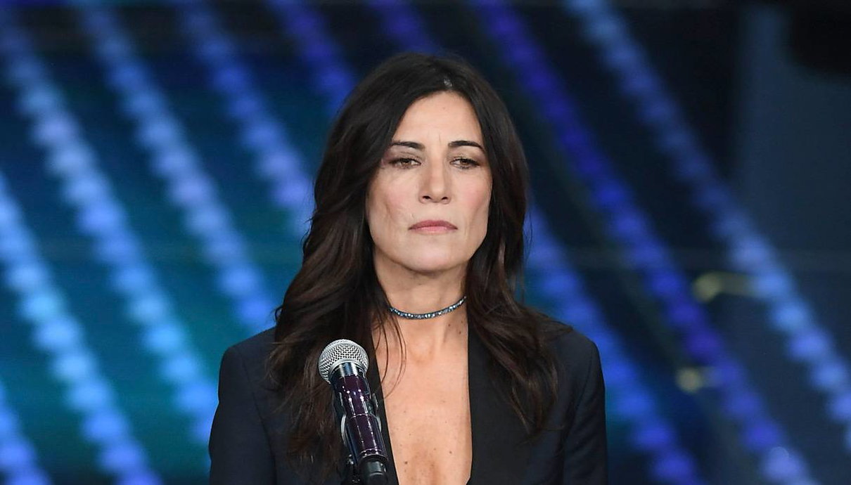 Paola Turci abusata a 13 anni: “Negli anni ho anche rincontrato questa persona” article-post