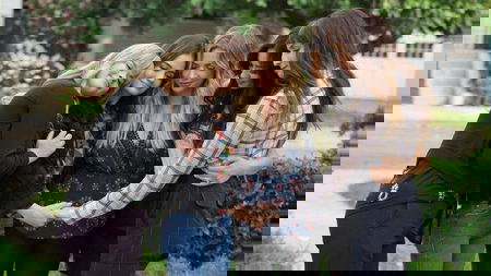 Pretty Little Liars: La reunion che riporta insieme Hanna, Spencer ed Emily article-post