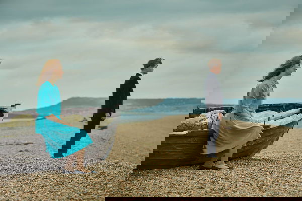 Chesil Beach: recensione, il dramma d’amore che racconta un’epoca