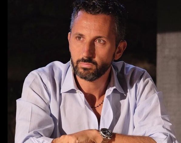 Il sindaco anti-haters che faceva l’hater: «Ho sbagliato, c’è il rischio di ammalarsi» article-post