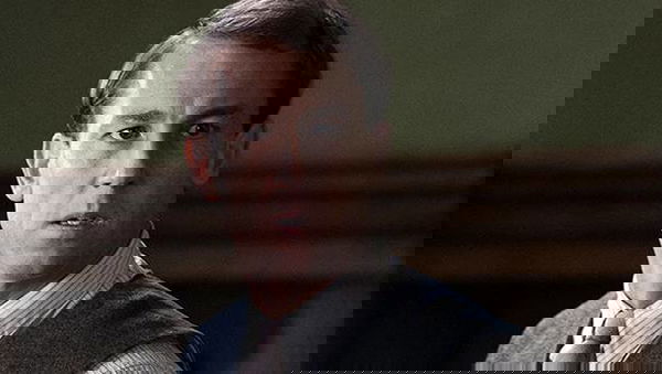 The Crown 3: Tobias Menzies come il Principe Filippo nella prima immagine ufficiale