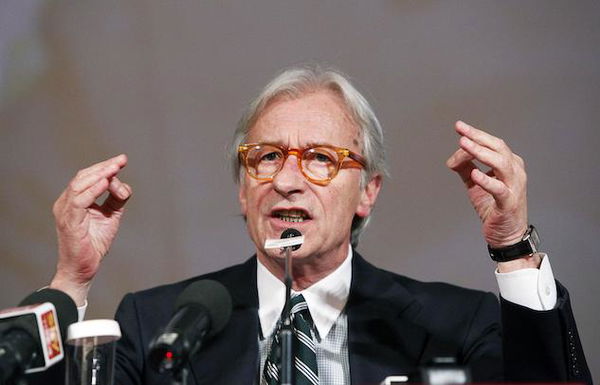 Vittorio Feltri rilancia: «I giornalisti sono put**ne, i gay santi»