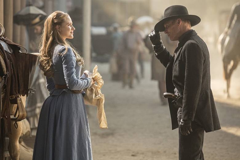 Westworld 2: Evan Rachel Wood e Thandie Newton parlano dei loro personaggi article-post