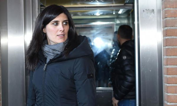 Chiara Appendino sotto scorta dopo lo sgombero dell’asilo occupato di Torino