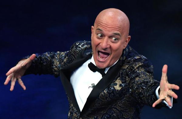 Bisio e il monologo che fa il verso a Salvini