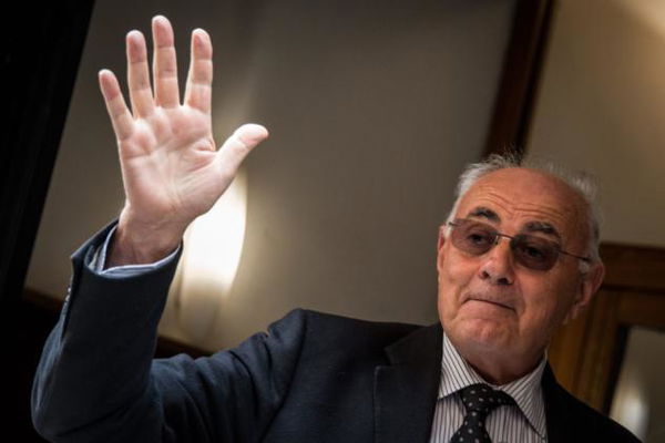 Il senatore Elio Lannutti indagato per diffamazione aggravata dall’odio razziale