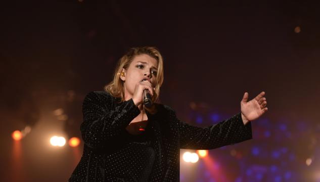 Emma Marrone insultata per aver detto 'aprite i porti'