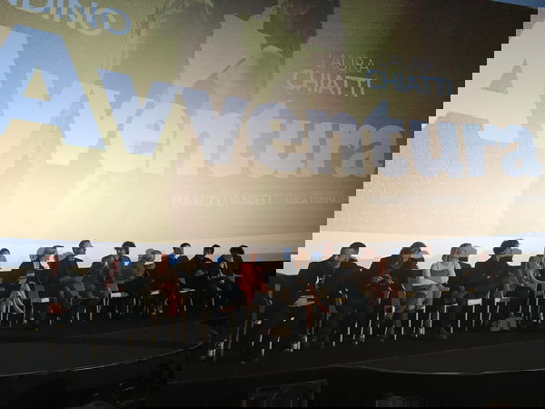 Un’avventura: Michele Riondino e Laura Chiatti presentano il film sulle musiche di Mogol e Battisti