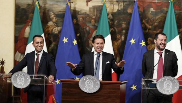 Giuseppe Conte burattino