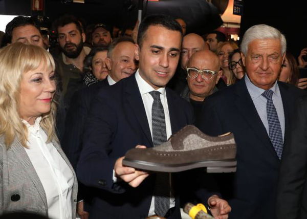 Luigi Di Maio è un ministro ‘fantasma’ al Mise