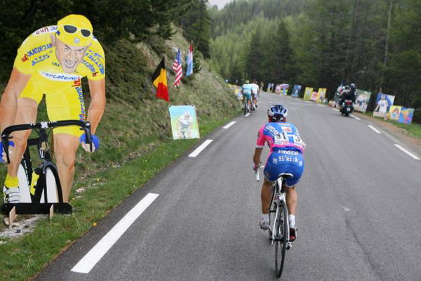 Ci sono solo due categorie di persone che possono scrivere di Marco Pantani