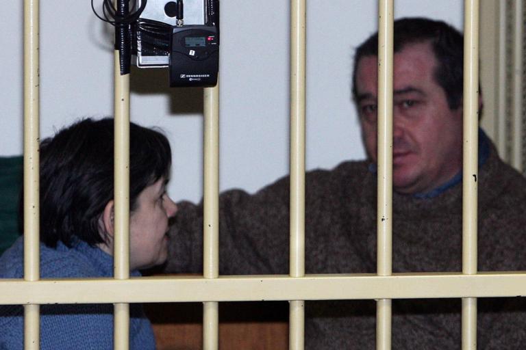 Strage di Erba, Le Iene pubblicano la video-confessione (piena di errori) di Olindo Romano