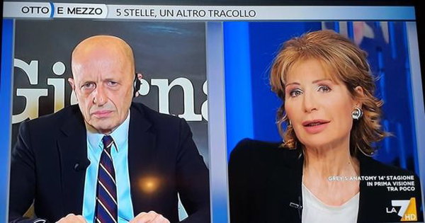 Sallusti: «La metà dei fan di Emma non è per le gambe aperte, ma per i porti chiusi»