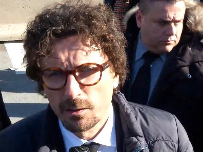 Toninelli: «Non c’è scontro con la Francia. Sono amici, ma ora devono chiedere scusa» article-post