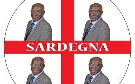 Il leghista Toni Iwobi si ‘mette’ al posto dei quattro mori della bandiera Sarda