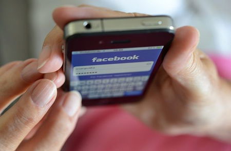 La battaglia nascosta tra colossi, Apple ‘blocca’ i dipendenti di Facebook article-post