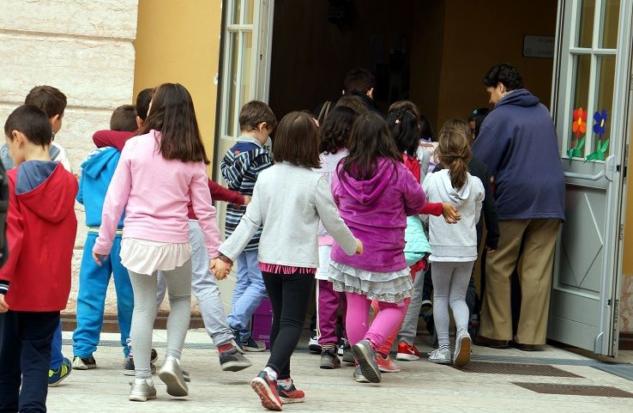 Le terribili statistiche sui minori in povertà assoluta in Italia article-post