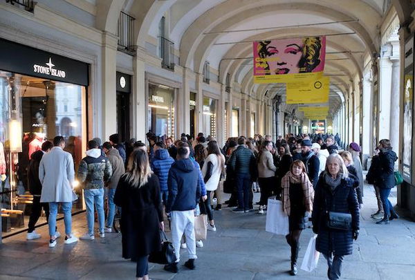 Chiusure domenicali: la legge è tutta da rivedere