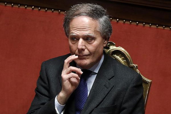 Enzo Moavero Milanesi: «Con la Francia si è creato un cortocircuito, necessario ricucire i rapporti»