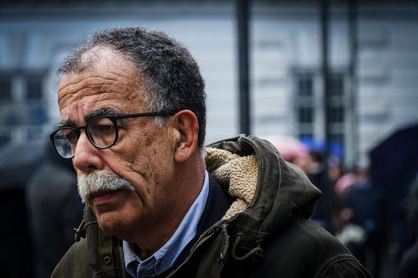 Hanno tolto la scorta a Sandro Ruotolo, giornalista minacciato dalla camorra