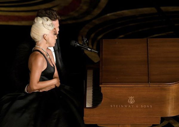 Lady Gaga ha parlato del flirt con Bradley Cooper