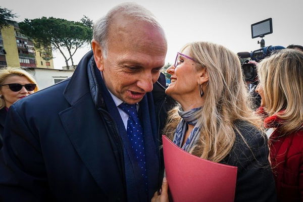 Il ministro Bussetti nella bufera per le frasi sugli insegnanti del Sud. Di Maio: «Chieda scusa»