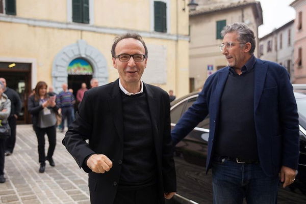 Benigni ha chiesto 200mila euro alla Rai per la replica dei suoi programmi