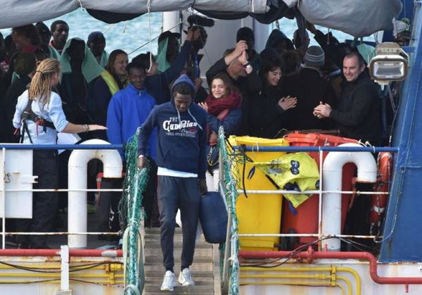 Il pm di Catania ‘assolve’ Sea Watch: «Ha salvato persone da una morte sicura»