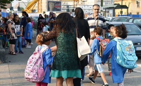 San Giovanni Valdarno, bimbo di tre anni dimenticato per 6 ore sul pulmino article-post