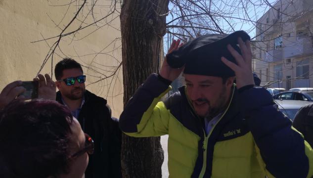 contestatori Salvini