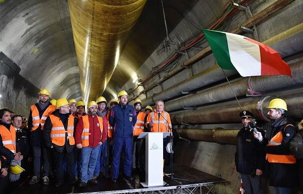 Gli ultimi numeri: la rinuncia alla Tav può costare fino a 4 miliardi