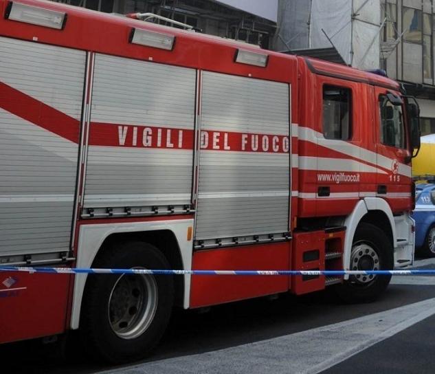 Navigli Milano, giovane coppia muore nell’incendio della villetta
