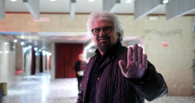 Grillo: «I calabresi che non chiedono il reddito o lavorano in nero o per la ‘ndrangheta» article-post