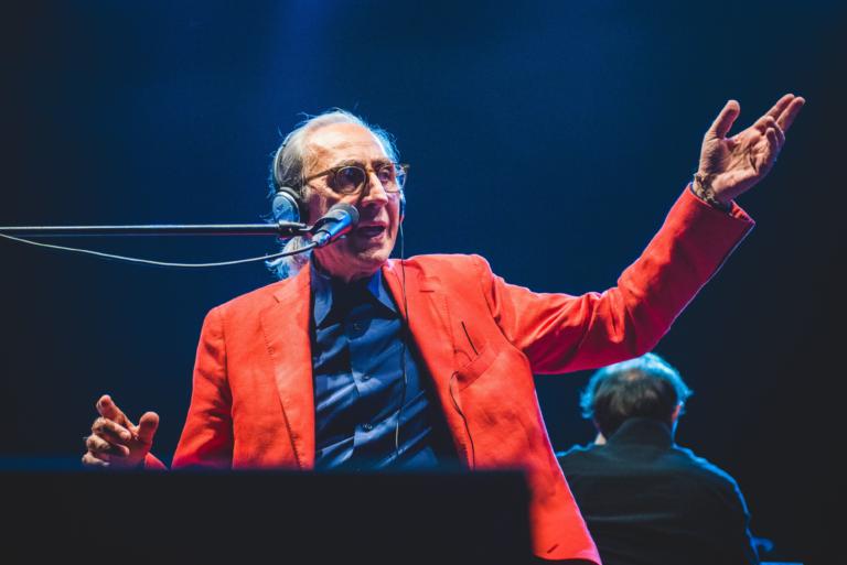Franco Battiato parla della sua ‘Cura’: «Sto meglio, il peggio è alle spalle»