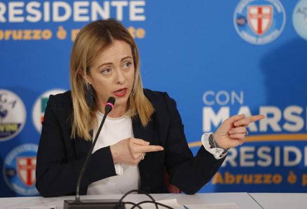 Giorgia Meloni vuole il Ponte sullo Stretto per portare la Tav fino in Sicilia