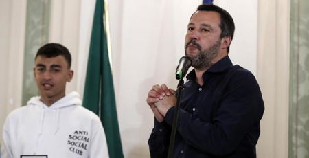 Salvini sulla cittadinanza a Rami: «Che c’entra Di Maio? Ho deciso da solo, non ragiono a capocchia» article-post