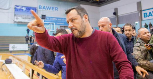 Matteo Salvini, il ministro dell’Interno che non frequenta Viminale e Parlamento