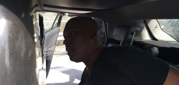 Ousseynou Sy, uova e arance in carcere contro la sua cella