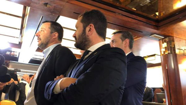 C’è il sosia di Salvini al Senato. E anche lui è leghista