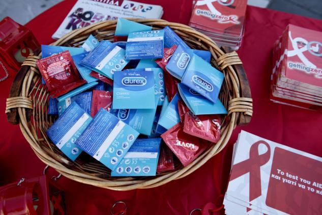 Il Movimento 5 Stelle lancia il ‘preservativo di cittadinanza’ article-post