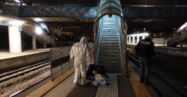 La lettera straziante della ragazza violentata in Circumvesuviana: «Il mio corpo divenuto scarto» article-post